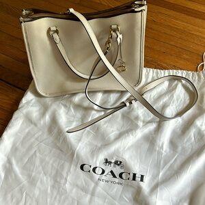 tyler caryall coach bag b2139 NWOT Bone color pebbled leather